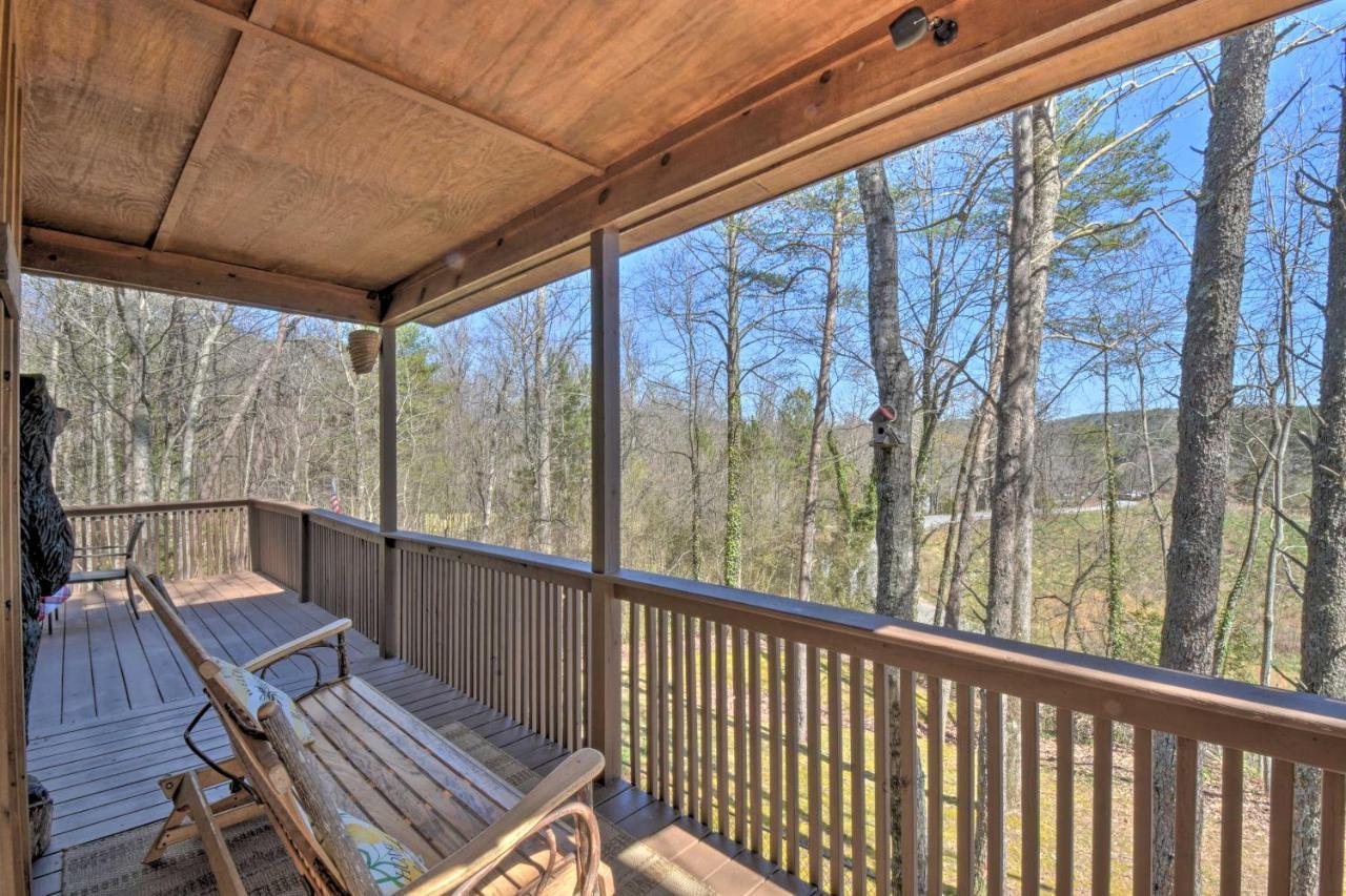 Helen Cabin With Deck And Hot Tub Less Than Half Mi To Main St Екстер'єр фото