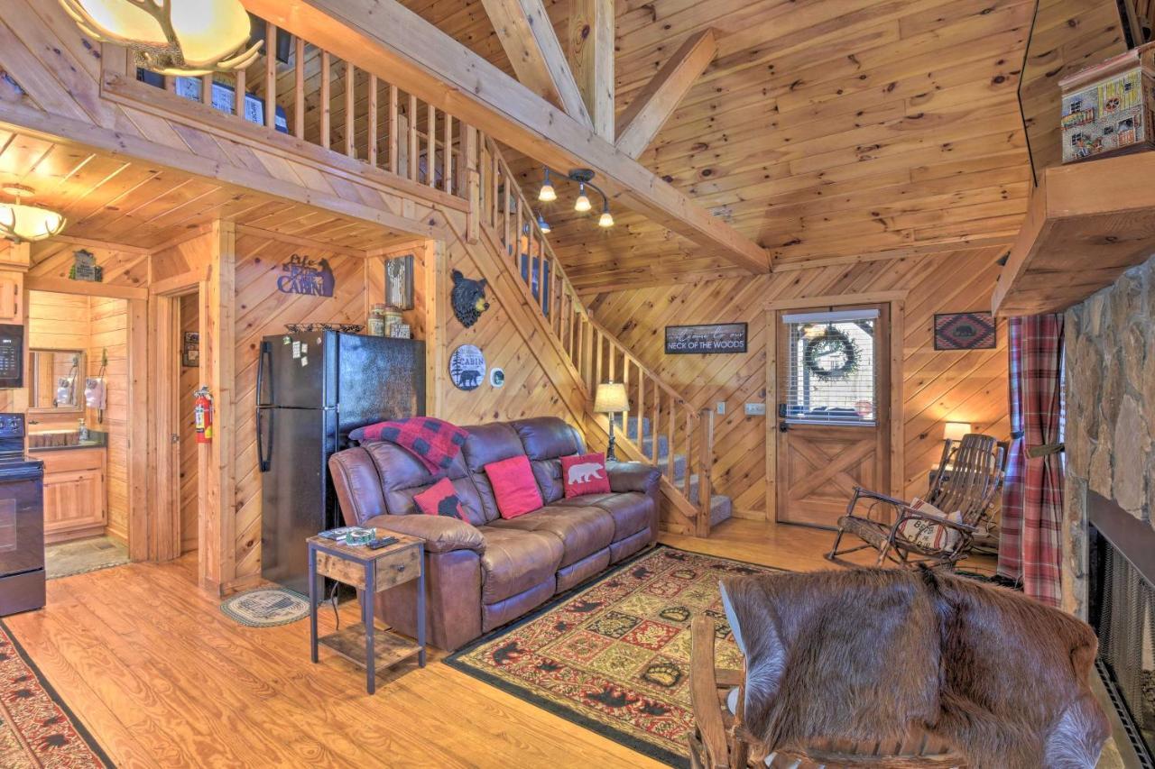 Helen Cabin With Deck And Hot Tub Less Than Half Mi To Main St Екстер'єр фото