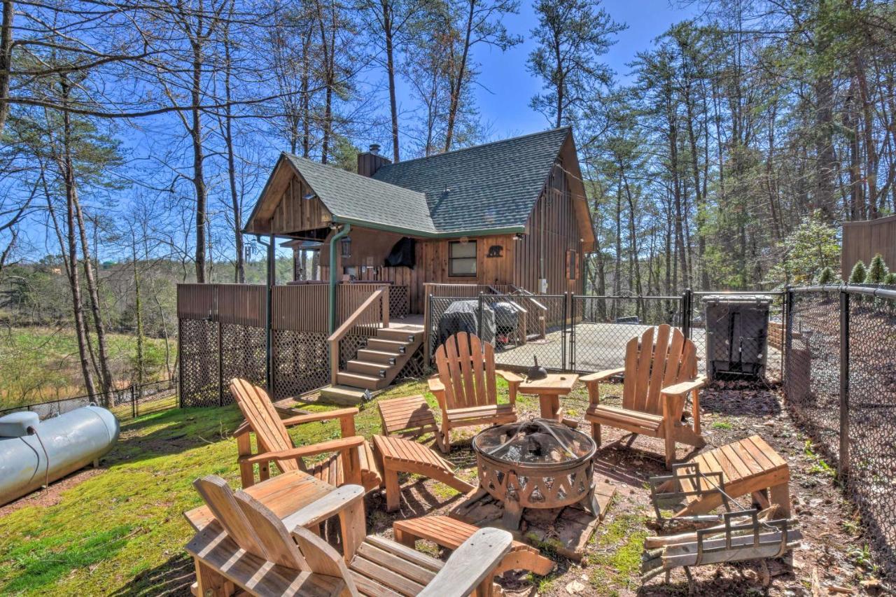 Helen Cabin With Deck And Hot Tub Less Than Half Mi To Main St Екстер'єр фото